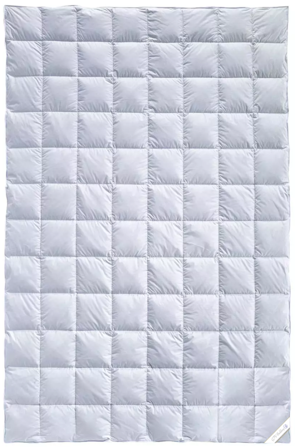 Down Duvet: 90% Duck Down - 220 x 240